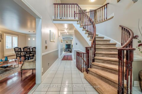 Photo 6 at 160 Carrington Drive, Mill Pond, Richmond Hill