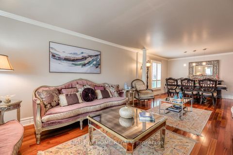 Photo 8 at 160 Carrington Drive, Mill Pond, Richmond Hill