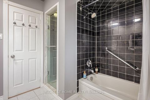 Photo 21 at 160 Carrington Drive, Mill Pond, Richmond Hill