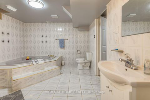 Photo 33 at 160 Carrington Drive, Mill Pond, Richmond Hill