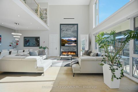 Photo 9 at 466 The Kingsway, Rosethorn, Toronto