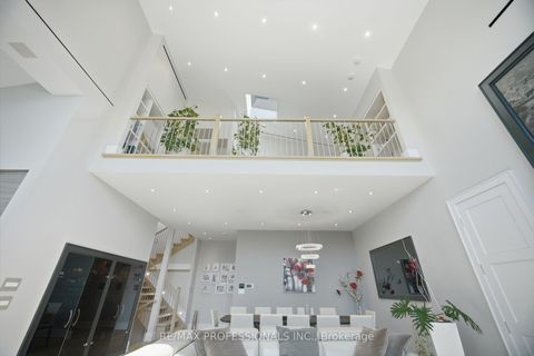 Photo 13 at 466 The Kingsway, Rosethorn, Toronto