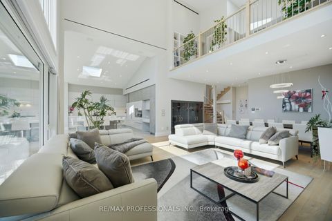 Photo 14 at 466 The Kingsway, Rosethorn, Toronto