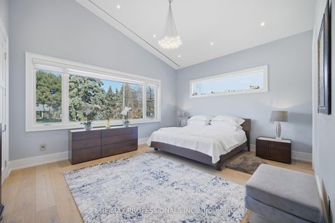 Photo 25 at 466 The Kingsway, Rosethorn, Toronto