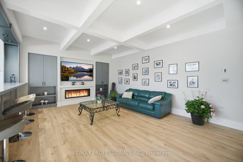 Photo 39 at 466 The Kingsway, Rosethorn, Toronto