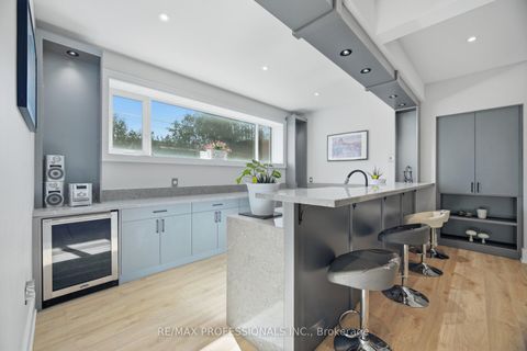 Photo 41 at 466 The Kingsway, Rosethorn, Toronto