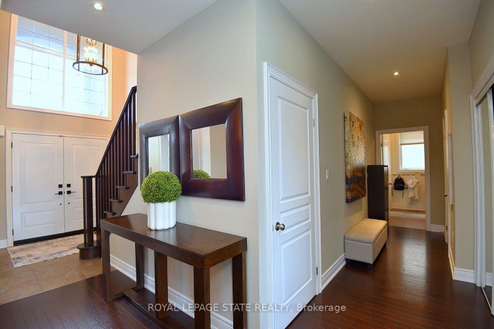 Photo 17 at 483 Valridge Drive, Ancaster, Hamilton