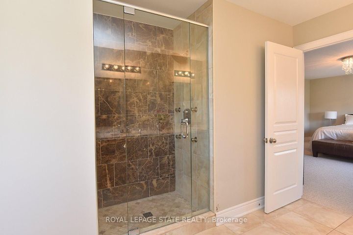 Photo 22 at 483 Valridge Drive, Ancaster, Hamilton