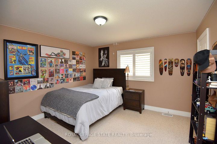 Photo 24 at 483 Valridge Drive, Ancaster, Hamilton