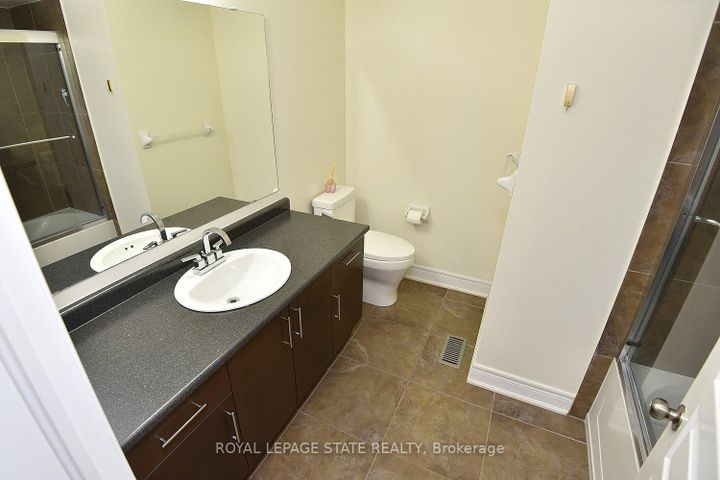 Photo 25 at 483 Valridge Drive, Ancaster, Hamilton