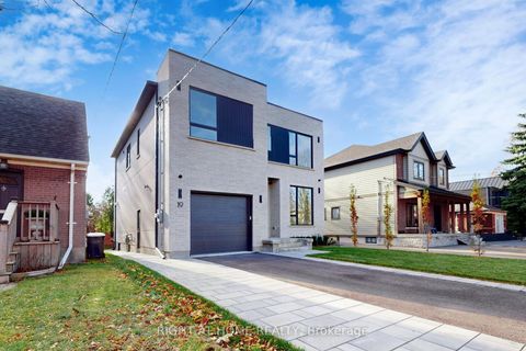 Photo 2 at 19 Putney Road, Alderwood, Toronto
