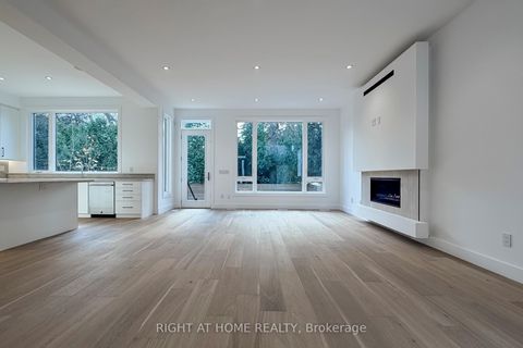 Photo 5 at 19 Putney Road, Alderwood, Toronto