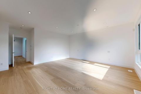 Photo 22 at 19 Putney Road, Alderwood, Toronto