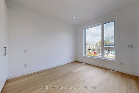 Photo 27 at 19 Putney Road, Alderwood, Toronto