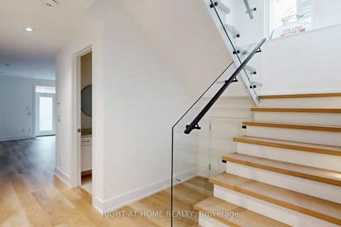 Photo 34 at 19 Putney Road, Alderwood, Toronto