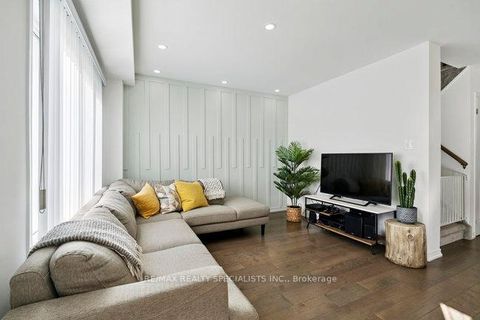 Photo 18 at 50 Olympic Gate, Rural Barrie Southwest, Barrie