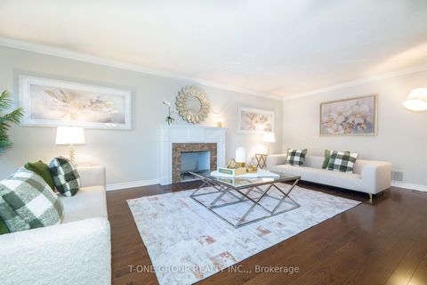 Photo 6 at 124 Aitken Circle, Unionville, Markham