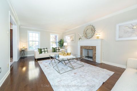 Photo 7 at 124 Aitken Circle, Unionville, Markham