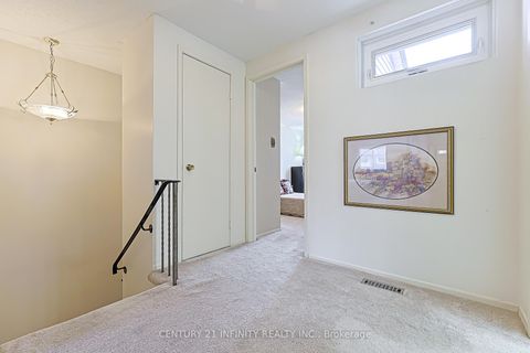 Photo 11 at 64 - 4662 Kingston Road, West Hill, Toronto