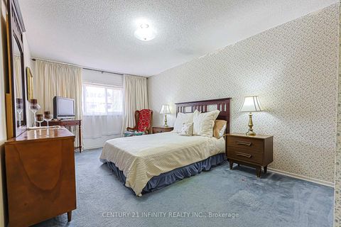 Photo 12 at 64 - 4662 Kingston Road, West Hill, Toronto