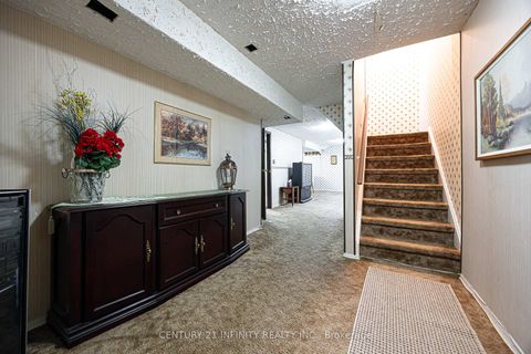 Photo 17 at 64 - 4662 Kingston Road, West Hill, Toronto