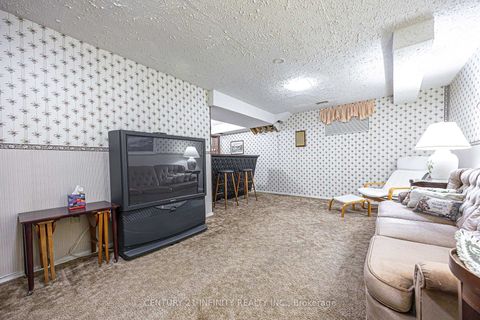 Photo 19 at 64 - 4662 Kingston Road, West Hill, Toronto