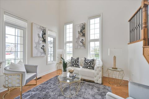 Photo 4 at 150 Crane Street, Rural Aurora, Aurora