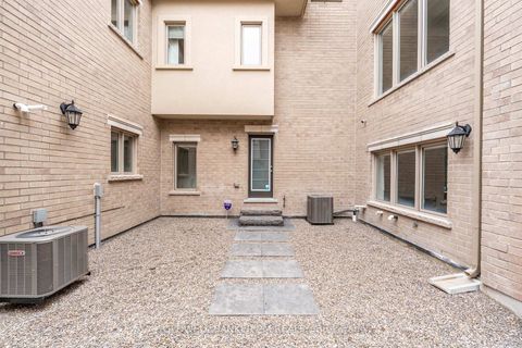 Photo 32 at 9414 Bayview Avenue, Observatory, Richmond Hill