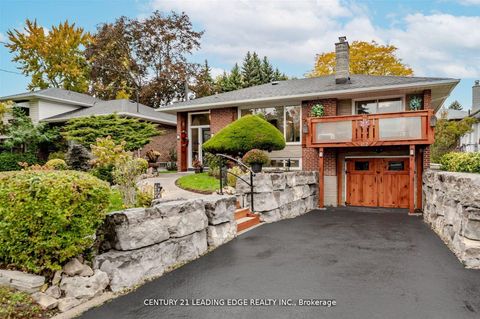 Photo 1 at 112 Wyndcliff Crescent, Victoria Village, Toronto