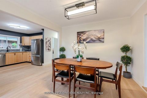 Photo 11 at 112 Wyndcliff Crescent, Victoria Village, Toronto