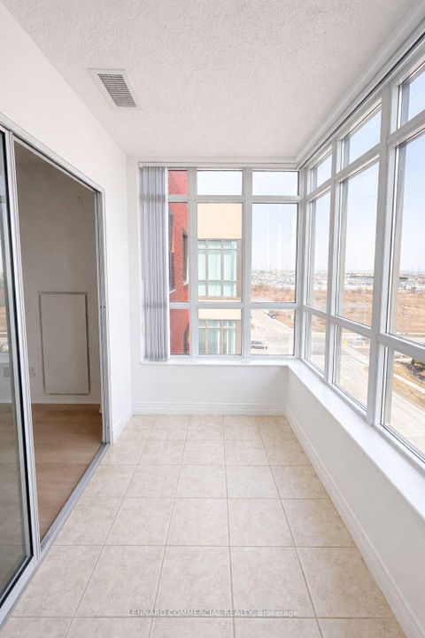 Photo 5 at 816 - 90 Scottfield Drive, Agincourt North, Toronto