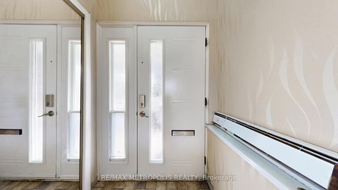 Photo 26 at 13 - 13 Candy Court Way, Newtonbrook West, Toronto