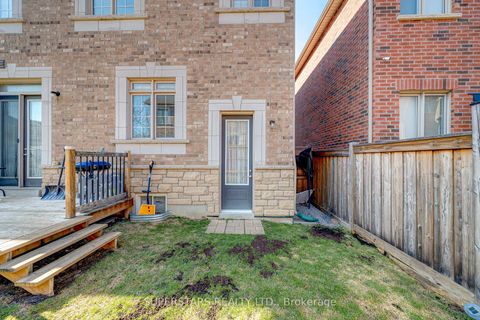 Photo 33 at 1070 Wilbur Pipher Circle, Wyndham, Newmarket