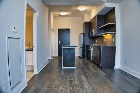 Photo 2 at 615 - 399 Spring Garden Avenue, Willowdale East, Toronto