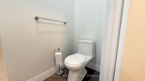 Photo 17 at 615 - 399 Spring Garden Avenue, Willowdale East, Toronto