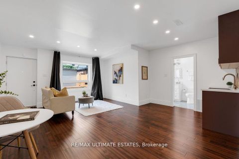 Photo 21 at 290 Bathurst Street, Bellwoods, Toronto