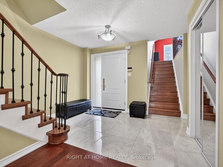 Photo 3 at 7068 Rosehurst Drive, Lisgar, Mississauga