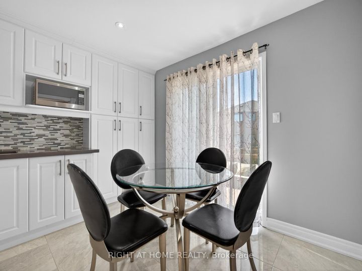 Photo 13 at 7068 Rosehurst Drive, Lisgar, Mississauga