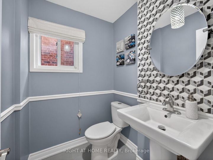 Photo 16 at 7068 Rosehurst Drive, Lisgar, Mississauga