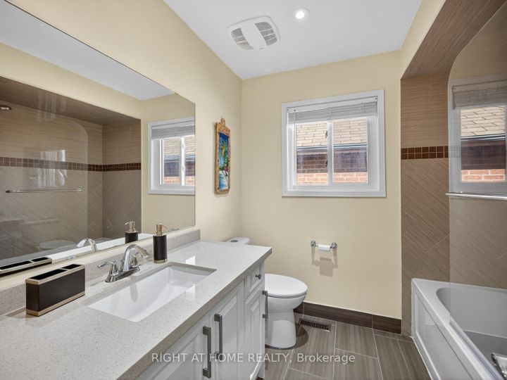 Photo 30 at 7068 Rosehurst Drive, Lisgar, Mississauga