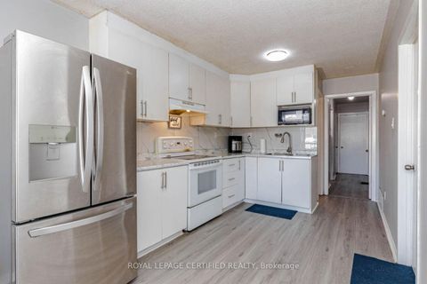Photo 8 at 7256 Lancaster Avenue S, Malton, Mississauga
