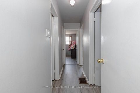 Photo 12 at 7256 Lancaster Avenue S, Malton, Mississauga