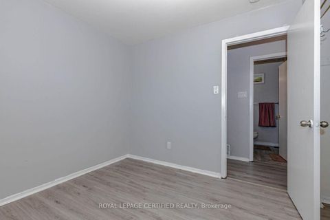 Photo 21 at 7256 Lancaster Avenue S, Malton, Mississauga