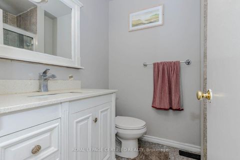 Photo 23 at 7256 Lancaster Avenue S, Malton, Mississauga