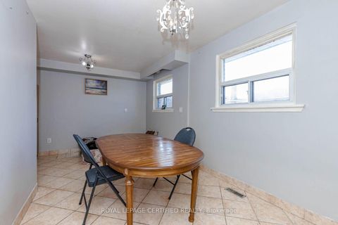Photo 24 at 7256 Lancaster Avenue S, Malton, Mississauga