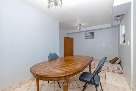 Photo 25 at 7256 Lancaster Avenue S, Malton, Mississauga