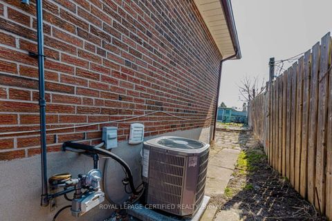 Photo 40 at 7256 Lancaster Avenue S, Malton, Mississauga