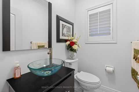 Photo 20 at 130 Greenview Circle, Rural Vaughan, Vaughan