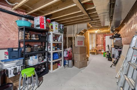 Photo 40 at 130 Greenview Circle, Rural Vaughan, Vaughan