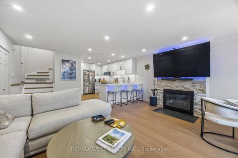 Photo 6 at TH #10 - 100 Arbors Lane, West Woodbridge, Vaughan